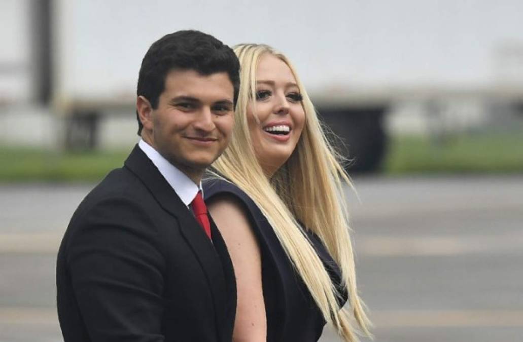 Tiffany y su novio viajaron a Orlando la semana pasada para acompañar a Trump en el lanzamiento de su campaña para la reelección estadounidense. La 'hija olvidada de Trump' vuelve al ruedo político para hacer campaña por su padre.