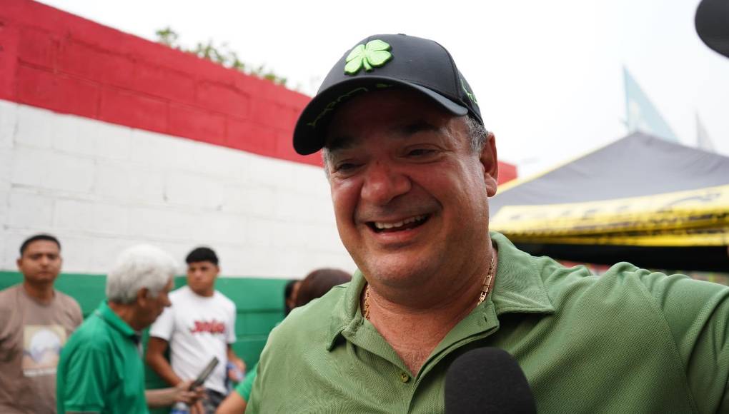 Yankel Rosenthal volvió a sonreír con los verdolagas.