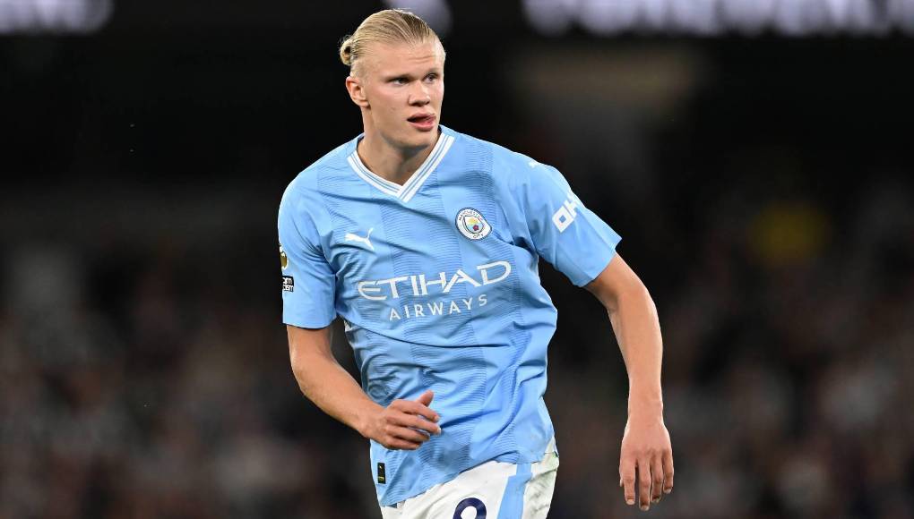 Puesto 3: Erling Haaland (Manchester City) llegó a 27 goles y tiene 54 puntos.
