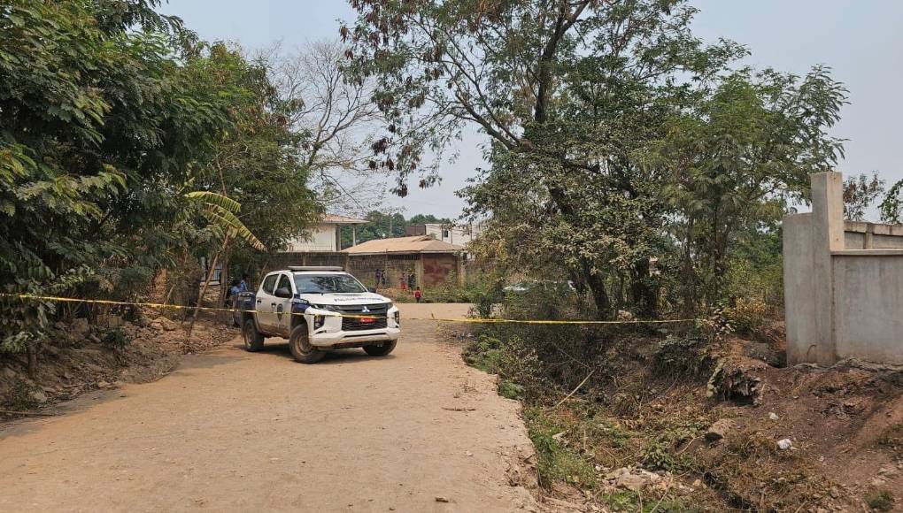 Vecinos del sector reportaron a las autoridades el hallazgo de un cuerpo. 