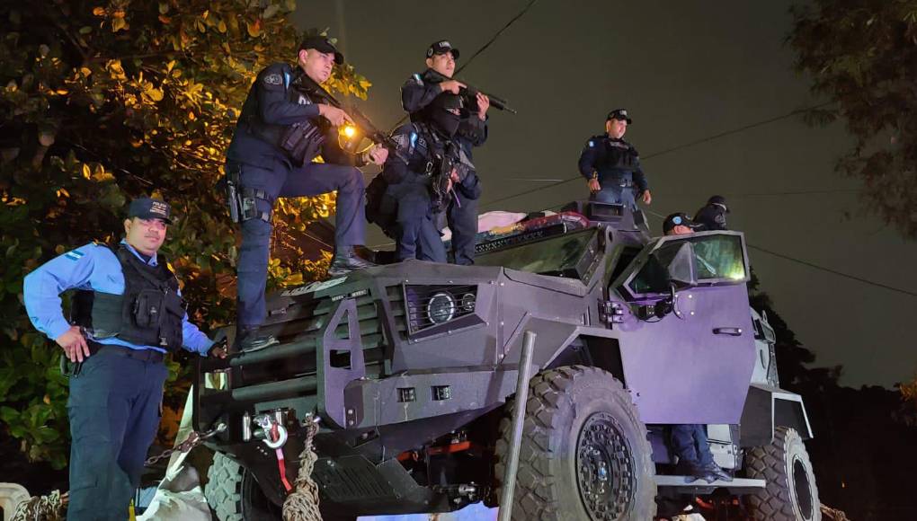 Cabe mencionar que, a nivel centroamericano solo El Salvador posee vehículos tácticos similares -Black Mamba B6, más pequeños y comprados a mediados del 2022- para la lucha que mantienen contra las maras y pandillas.