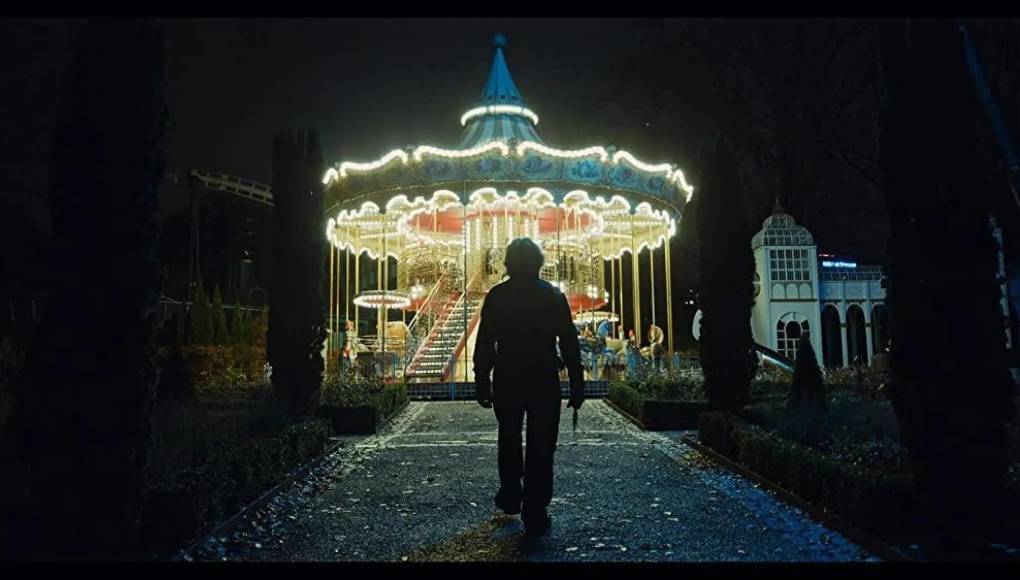 Horror Park - El estreno también se fijó para el jueves 9 de mayo. Su sinopsis relata lo siguiente: “A Fiona, la encargada de un parque, le toca ocuparse de unos antiguos amigos de la escuela secundaria que han ganado una visita previa exclusiva de Halloween a un parque de atracciones, una noche entera, para ellos solos. Algodón de azúcar, palomitas de maíz y tiovivos se suceden unos detrás de otros, pero la diversión se convierte rápidamente en una auténtica pesadilla cuando se dan cuenta de que no están solos en el parque. Todos sus pecados del pasado vuelven cuando se dan cuenta de que solo haciéndoles frente podrán sobrevivir”.