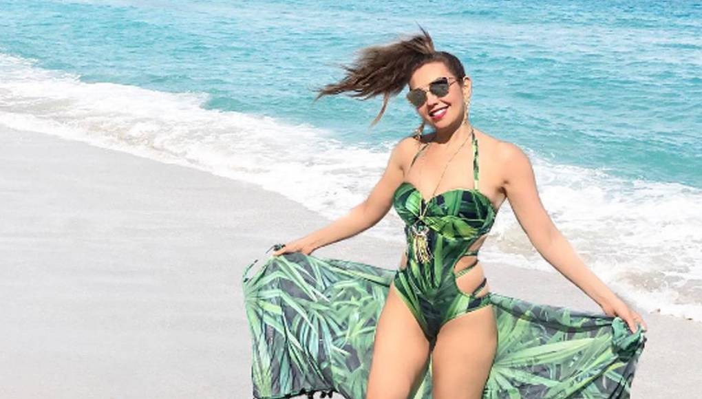 “Es raro porque el olfato está perfecto, o sea puedo oler todo, cuando como todo me sabe, pero después de que dejo de comer tengo este sabor constante en la boca... Dicen que pueden ser meses o tal vez años”, dijo la cantante a sus seguidores.