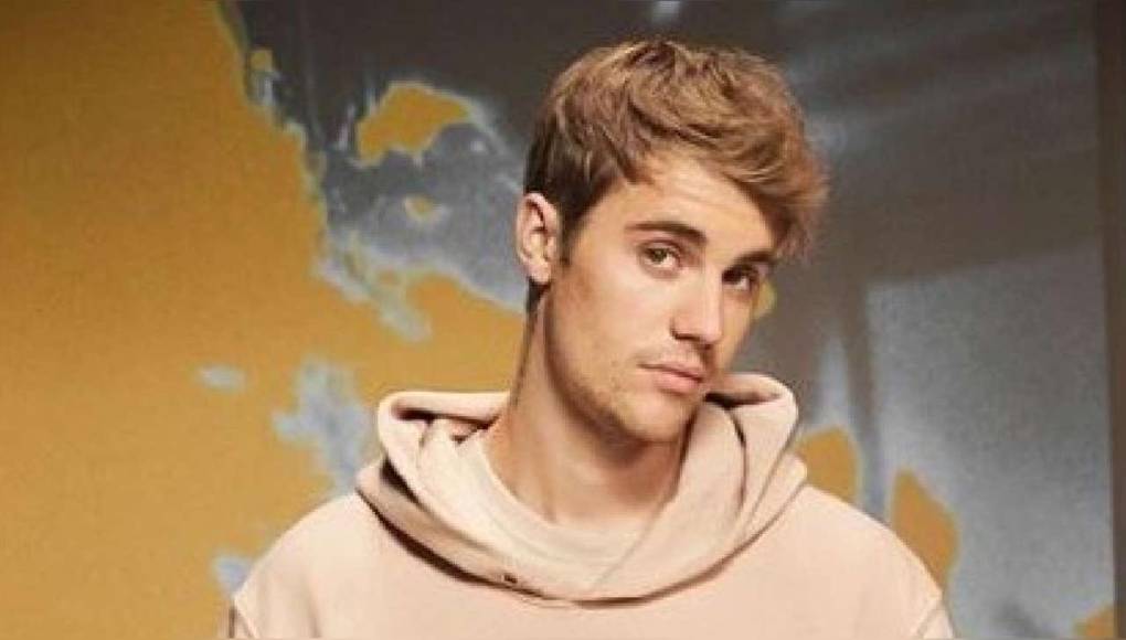 Bieber se alejó de los escenarios por un tiempo, luego de arrestos y problemas con droga. Reaparece más delgado y rehabilitado. 