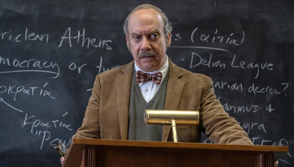 El único que podría evitar el éxito de Murphy, según la mayoría de expertos en el séptimo arte, es Giamatti, que ya triunfó en los premios Critics Choice por encarnar al profesor Paul Hunham en la comedia dramática de corte navideño ‘The Holdovers’, del cineasta Alexander Payne.A sus 56 años, el actor y cómico estadounidense cuenta con una carrera muy respetada en la industria debido a su gran versatilidad -ya fue nominado a mejor intérprete de reparto por ‘Cinderella Man’ en 2006- y podría destaparse como una de las grandes sorpresas de esta entrega. 
