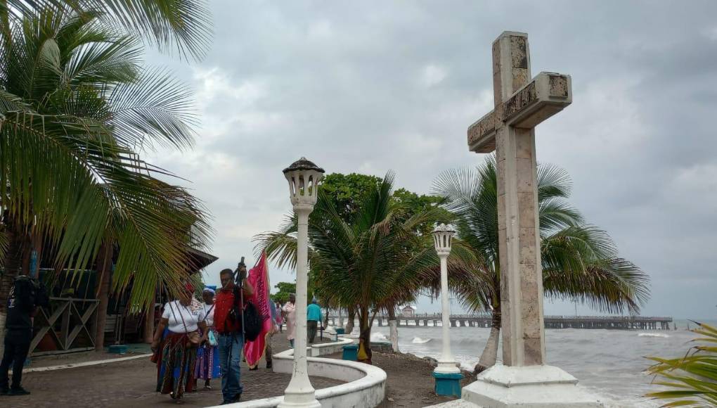 En esta ocasión el mar estuvo agitado, por lo que el evento se volvió más real y dramático.