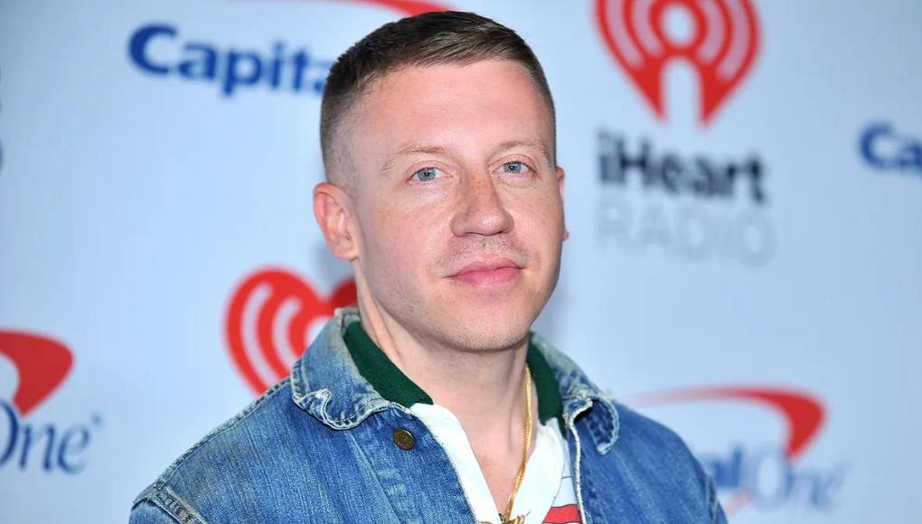 ”El problema no son las protestas, es lo por lo que protestan”, rapea Macklemore en su nuevo tema. “Va en contra de lo que nuestro país está financiando”, explica en su tema reproducido en la cadena CNN.