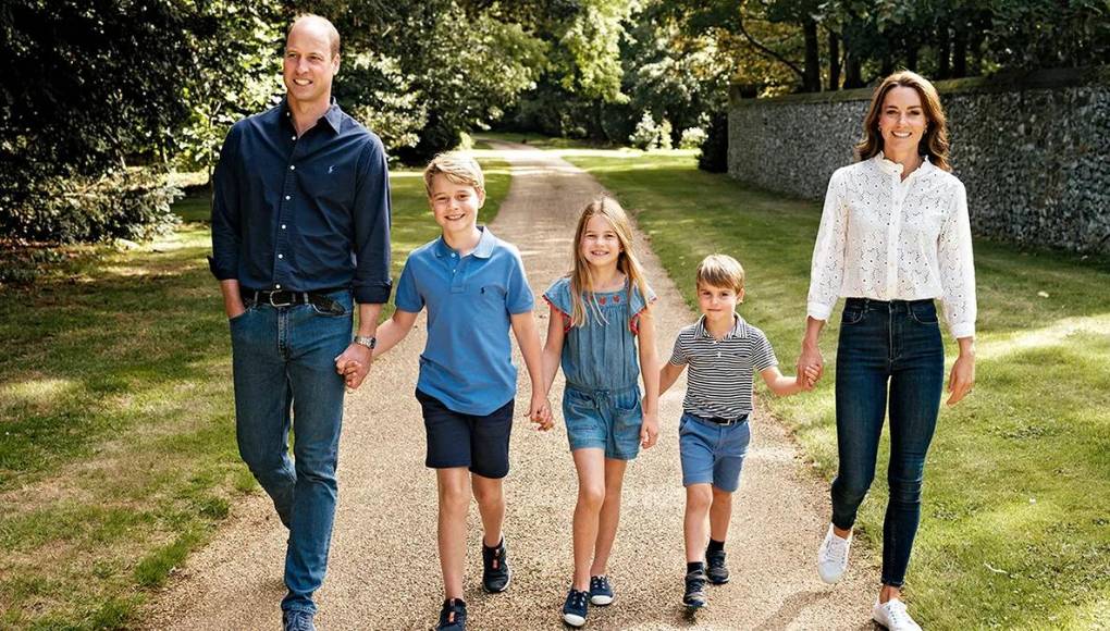 Los tres hijos de la pareja, George, Charlotte y Louis.