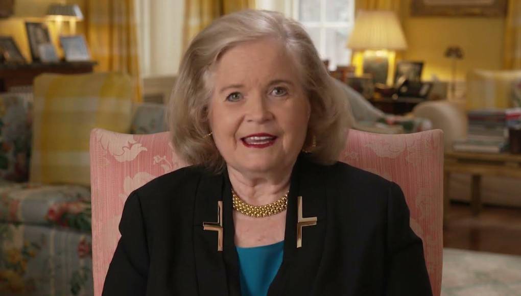 “El acto de dar y recibir atención afecta la vida de todos los estadounidenses. La prestación de cuidados subraya el trabajo desafiante y gratificante de las personas que son la base del sistema de atención a largo plazo del país”, dijo Sharon Percy Rockefeller, presidenta y directora ejecutiva de WETA.