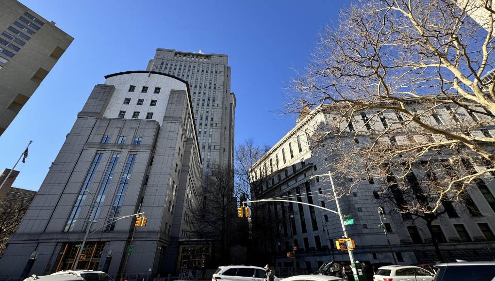 En 2009, cuando su padre asumió la presidencia de Honduras, Fabio Lobo ya llevaba una vida acomodada como abogado y juez en Olancho, superando los estándares promedio del hondureño. A pesar de ello, anhelaba más independencia y lujos. 