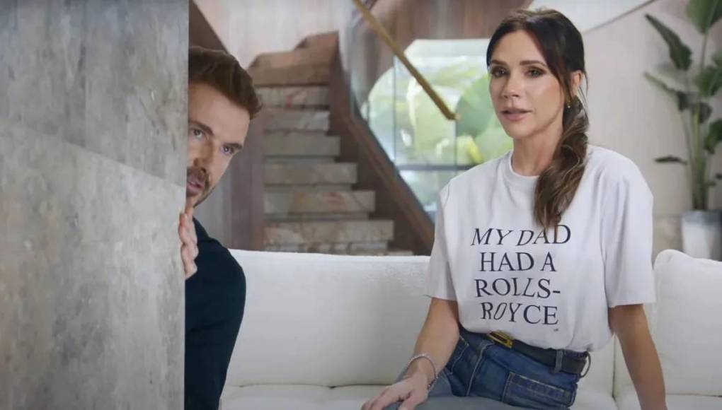 David Beckham, propietario del Inter Miami de la MLS, junto a su esposa Victoria, exintegrante del grupo Spice Girls, fingirán confusión sobre qué deporte promocionan en su participación para la aplicación Uber Eats.