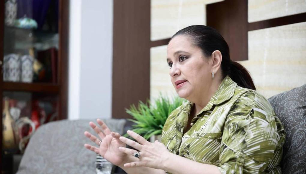  “La comida se echa a perder, los productos se encarecen, y los negocios no pueden operar normalmente”, objetó. 