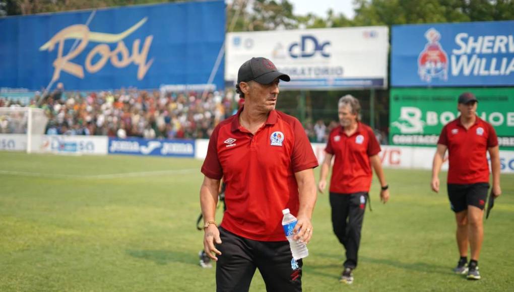 La escuadra dirigida por Pedro Troglio ganó el torneo Clausura 2023/2024 al imponerse al Monstruo Verde del Marathón con un global de 5-3 y con ello logró su cuarta corona al hilo.