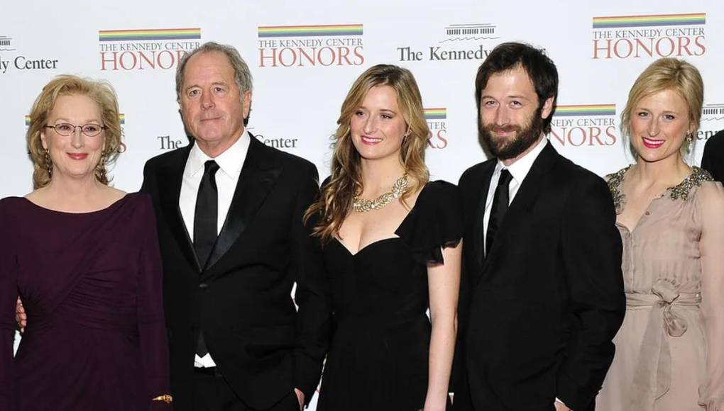 Habló con cariño de su hermano Harry, que participó en la guerra de Vietnam, de sus hijos y de sus nietos y hasta de su marido, Don Gummer, del que se separó hace unos años.