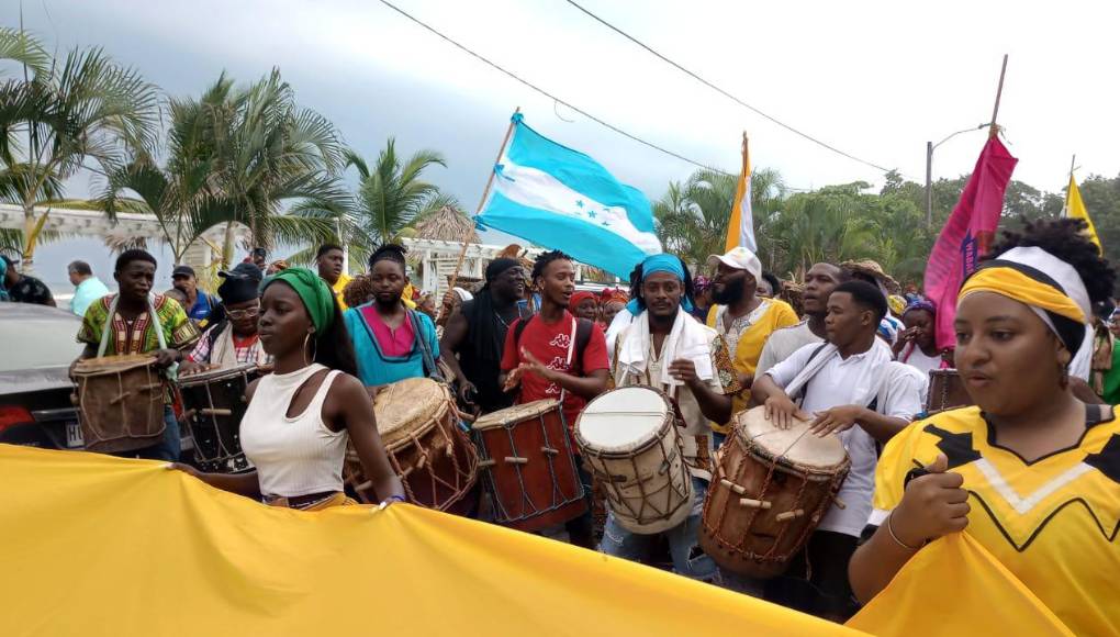 La población garífuna conmemora sus 227 años de presencia en Honduras. 