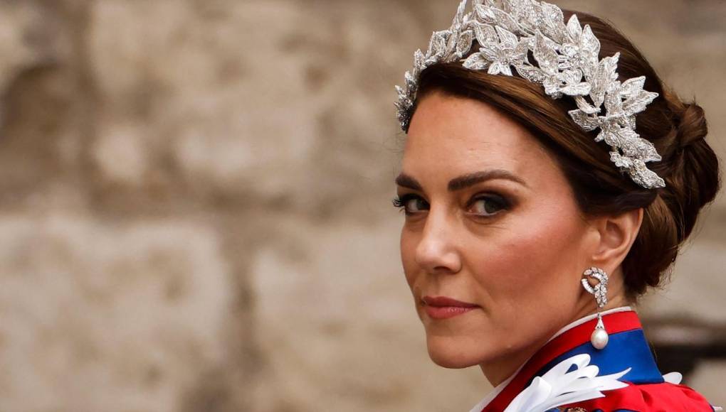 El Palacio de Kensington emitió un nuevo comunicado sobre el estado de salud de la princesa de Gales, Kate Middleton, tras una ola de rumores y teorías de conspiración que se viralizaron en redes sociales en los últimos días por la desaparición de los eventos públicos desde Navidad de la futura reina consorte de Inglaterra.