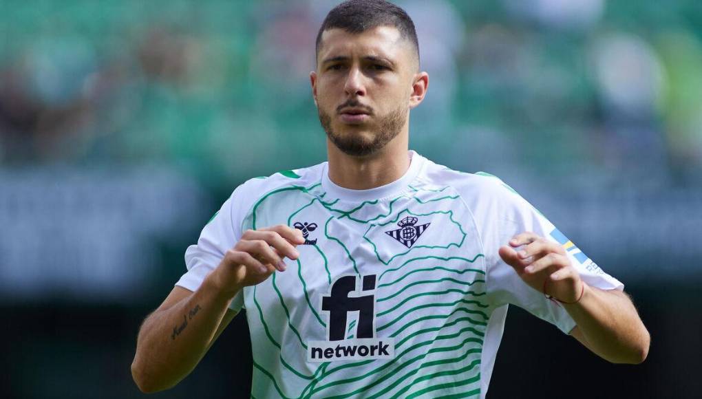 Está en el radar del FC Barcelona y no parece que vaya a seguir de verdiblanco: “Es un tema recurrente y tampoco quiero crear ninguna falsa expectativa ni decir nada para la gente”, comentó.