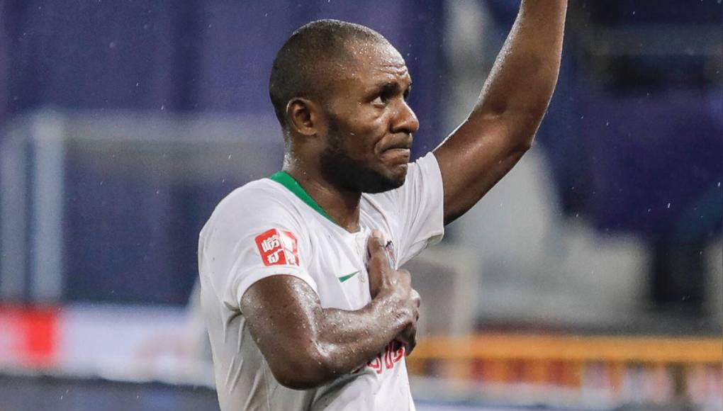 Minala se sinceró sobre su errática carrera en el mundo del fútbol y contó como se sintió en la Lazio y posteriormente cedido a otros equipos.