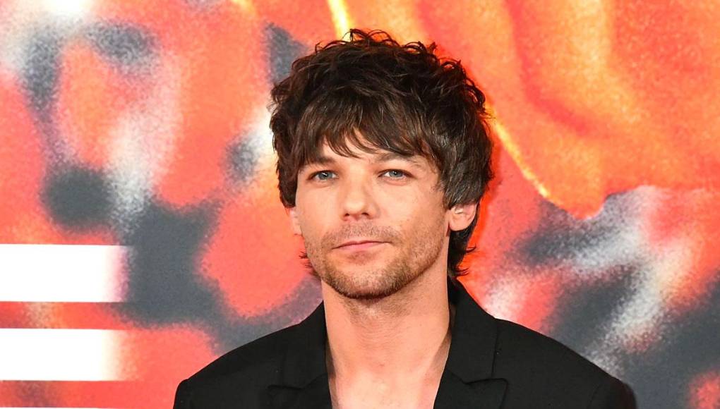 <b>“Me molesta un poco, ¿sabes? Pero supongo que es simplemente la naturaleza del trabajo”,</b> sentencia.<b>“Hay momentos en los que se vuelve demasiado personal dentro de todo ese espacio”,</b>añadido. “Así que es algo que existe ahora. No hay nada que pueda hacer al respecto, no hay nada que pueda decir al respecto para impedir que la gente invente lo que quiere inventar. ¡Que así sea!”, concluyó.