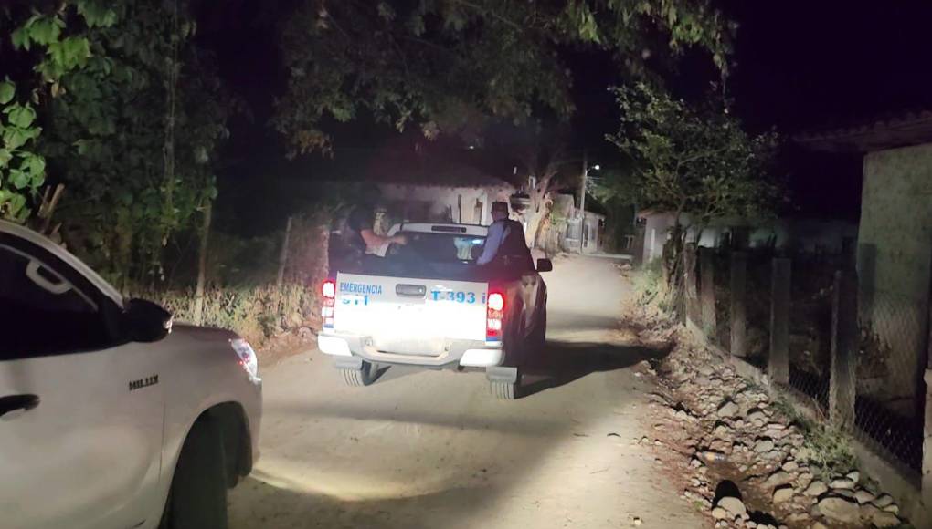 La policía Nacional fue alertada y comenzaron a buscar a los asesinos de la jovencitos.