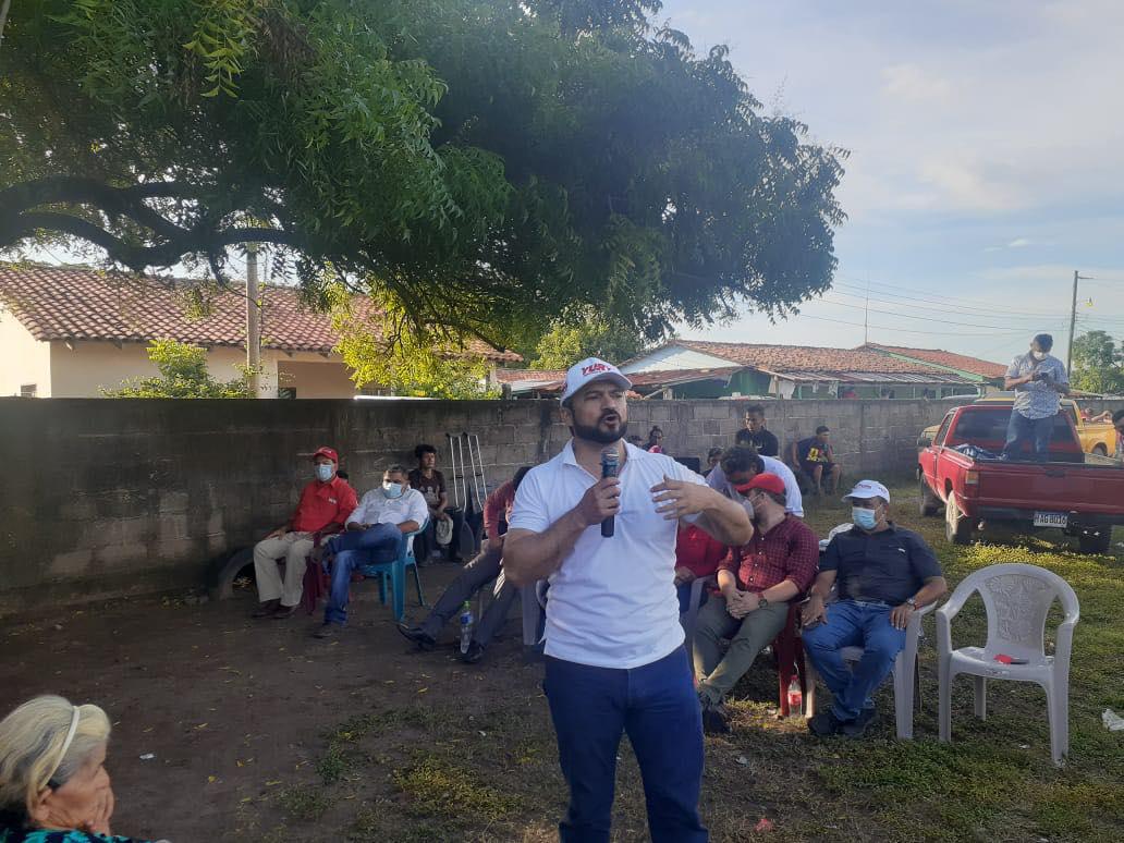 ¿Alianza? Captan a Yuri Sabas en reunión con jefe de bancada de Libre y revela lo que abordó