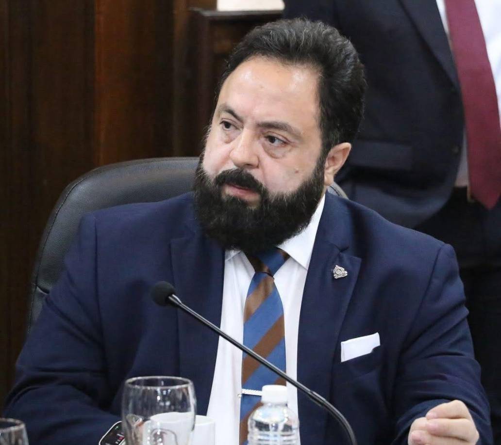 “Desde hace muchos años, creían que yo era militante de Libre, y no era para menos, ya que coincidimos en casi todas nuestras posturas”, argumentó.