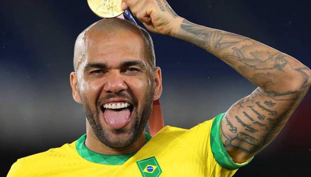 Dani Alves no podrá salir de prisión hasta que lo deposite en la cuenta del juzgado y se dicte un nuevo auto que acuerde su libertad provisional.