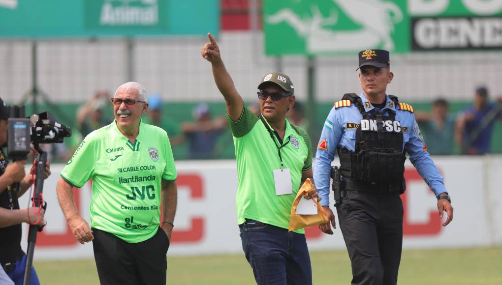 Manuel Keosseian, el invitado de Marathón para la gran final ante Olimpia. 