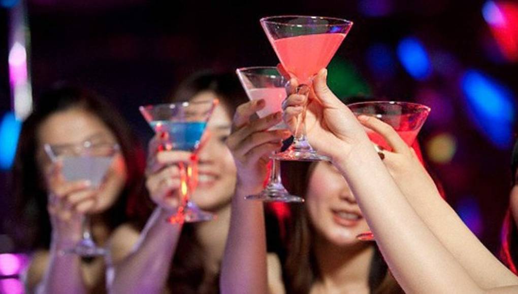 Beber de forma crónica provoca daños en el hígado