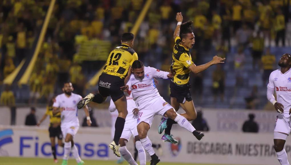 Olimpia perdió 1-0 ante Real España la noche del miércoles por la ida del repechaje y la caída generó sorpresa y malestar. 