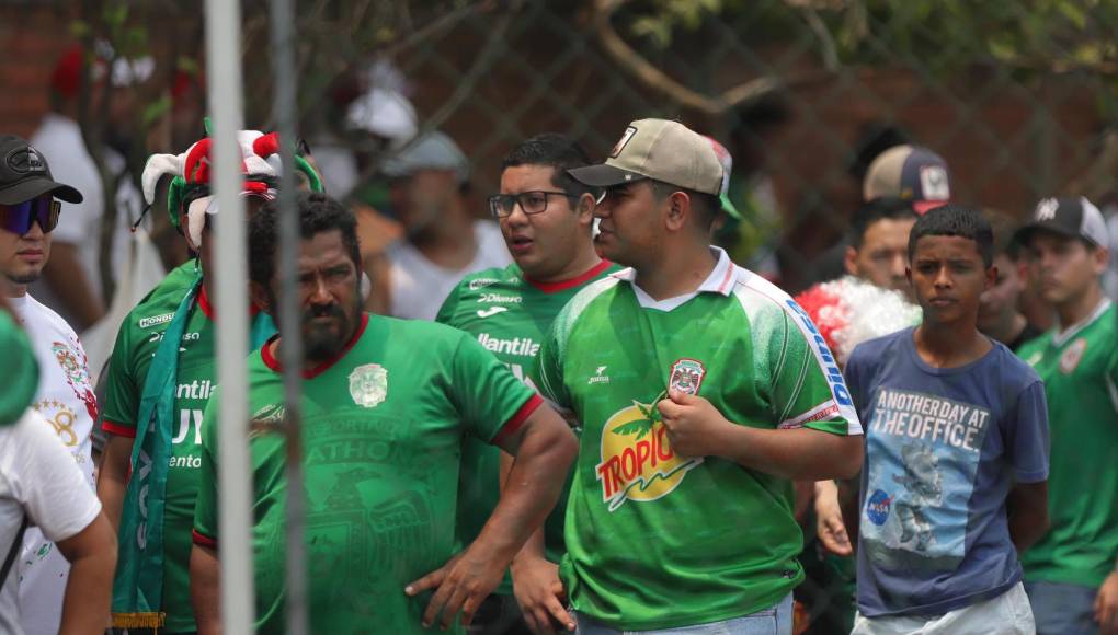 En los alrededores del estadio Yankel Rosenthal se vive una linda fiesta deportiva. 