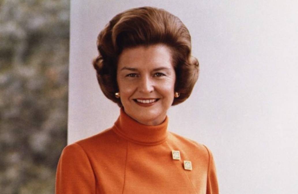 Betty Ford: Fue la esposa del ex-presidente Gerald Ford y primera Presidenta del Consejo de Dirección del Betty Ford Center, que se dedica a ayudar a personas que padecen de adicción o abuso de sustancias.