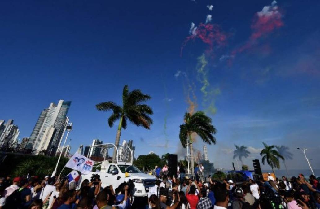 Este vehículo es un aporte de las empresas locales Distribuidora David, que donó el auto, y Tri-Star Centroamérica, encargada del diseño y confección, cuyo montaje fue hecho por manos panameñas.