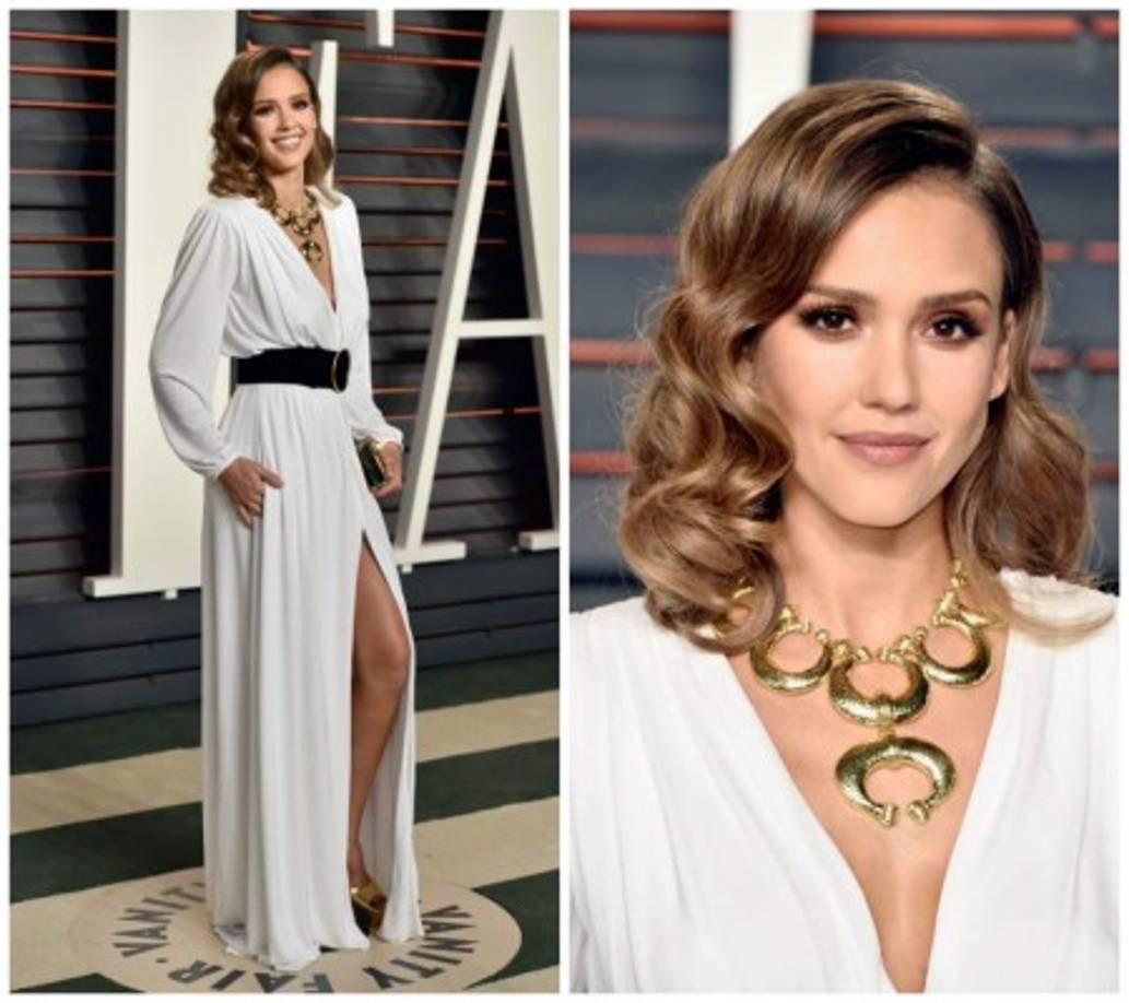 Cuando un vestido blanco largo se convierte en la mejor idea para pisar una alfombra roja. El que lució Jessica Alba era de Roberto Cavalli.