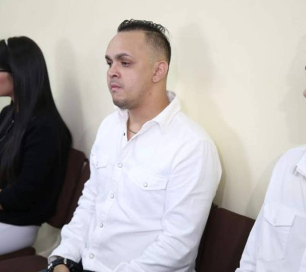 De igual forma, en el documento solicitan que se revoquen las medidas sustitutivas a favor de los imputados y se imponga la prisión preventiva.