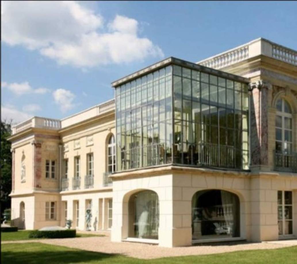 Este es el castillo en donde planea vivir Messi. Está reformado y cuenta con todo tipo de lujos y comodidades.