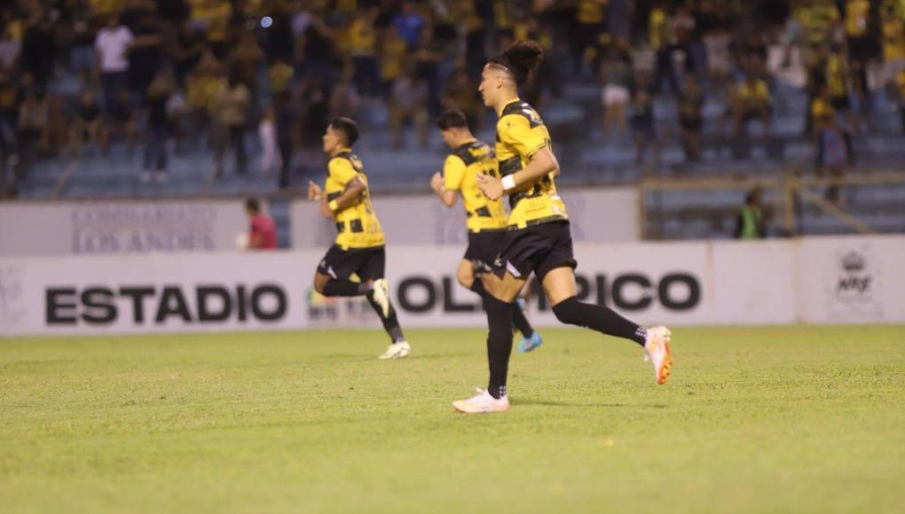 Real España lo igualó previo al descanso y respiraba sobre el final del primer tiempo.