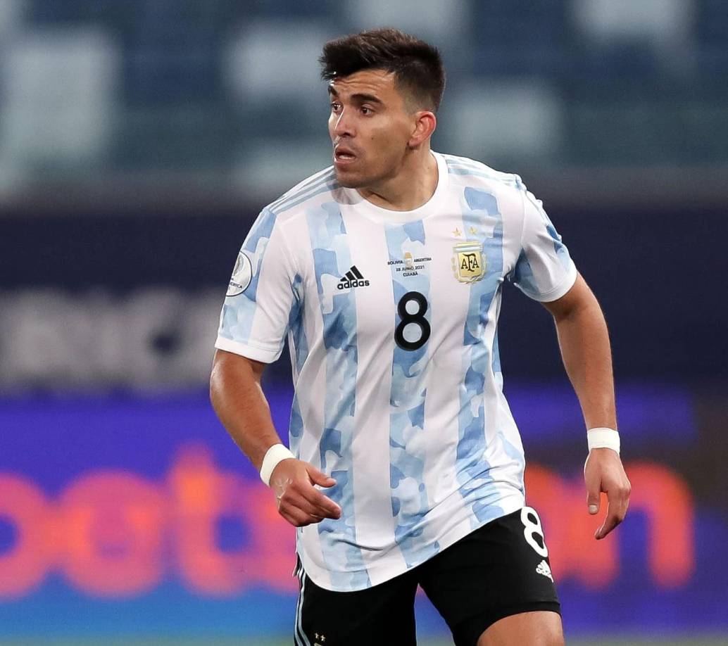 Marcos Acuña (30 años) - El lateral izquierdo del Sevilla de España tiene un valor de mercado de 18 millones de europs.