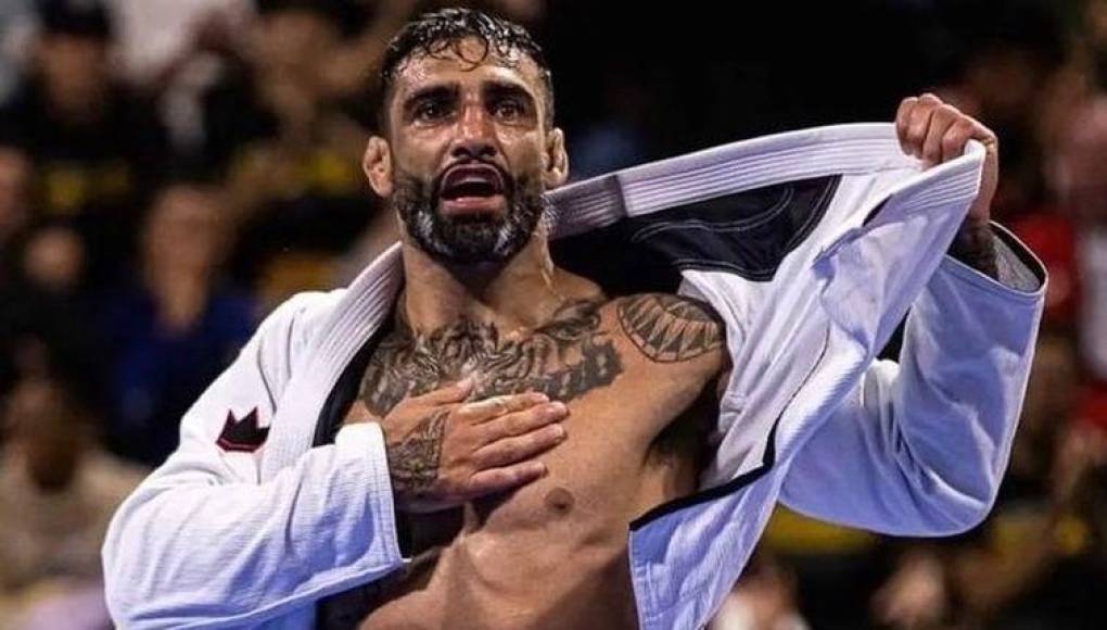 Campeón mundial de jiu-jitsu muere tiroteado en discusión en Brasil