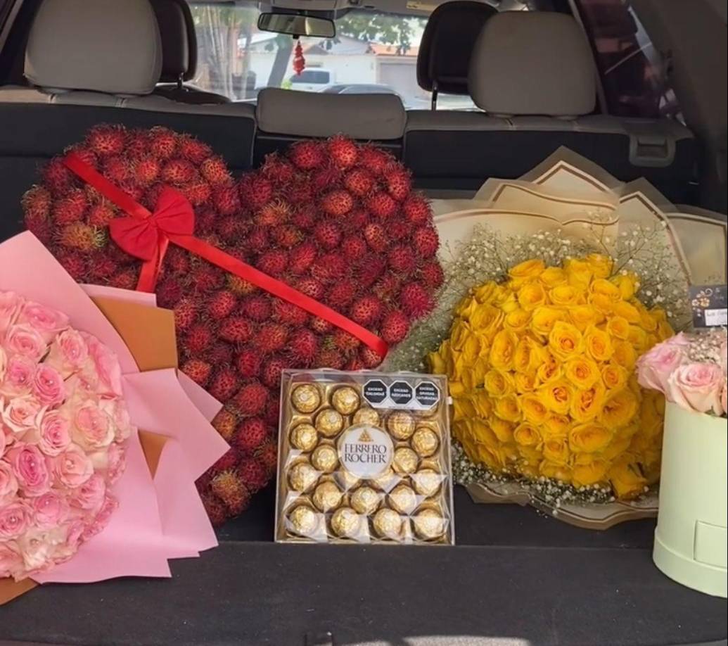 Si desea apoyar el emprendimiento de esta ingeniosa joven, puede llamar al 3309-6658 o escribir a su cuenta de instagram @Gatsby_flowers.