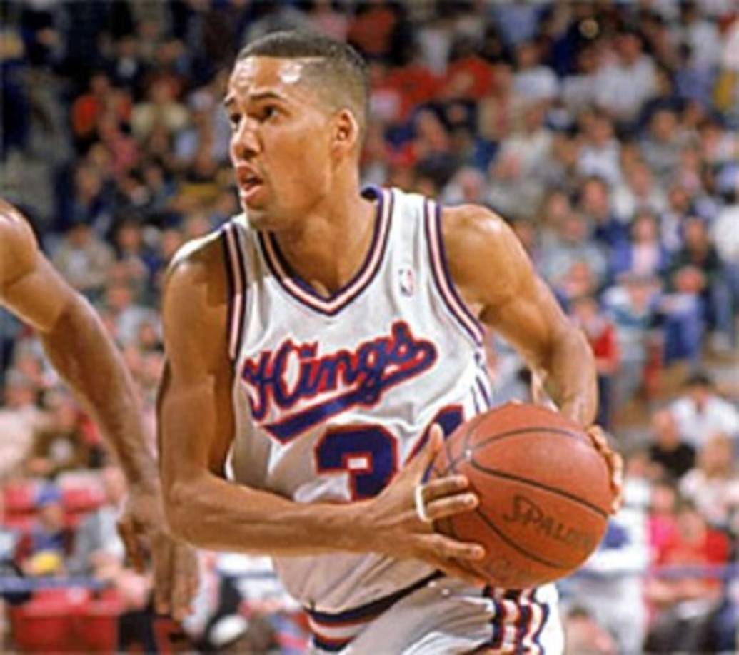 Ricky Alan Berry. El jugador de baloncesto, que medía 2,03 metros y fue elegido en el draft de 1988 por Sacramento Kings, parecía que contaba con un buen futuro profesional. Pero en agosto de 1989, a los 24 años, Berry se quitó la vida tras una discusión con su esposa. Se pegó un tiro en la cabeza y conmocionó al deporte estadounidense.