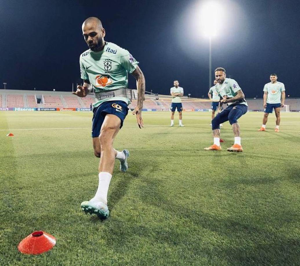 El mismo medio informó que el jugador de 39 años “no salió ni a comer” y se mostró demasiado agobiado.