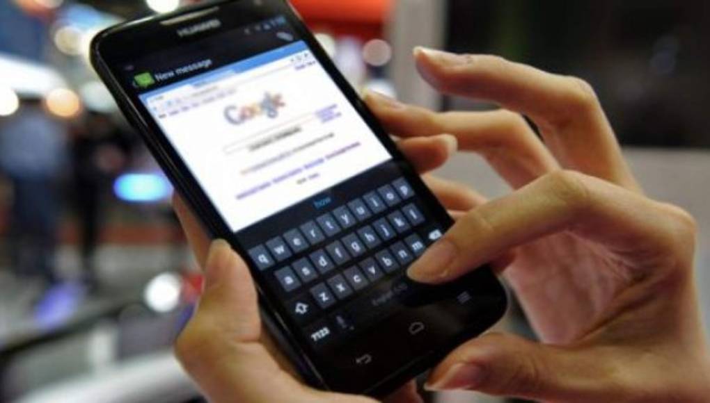 Uso excesivo de pantallas electrónicas duplicó problemas oculares en 20 años