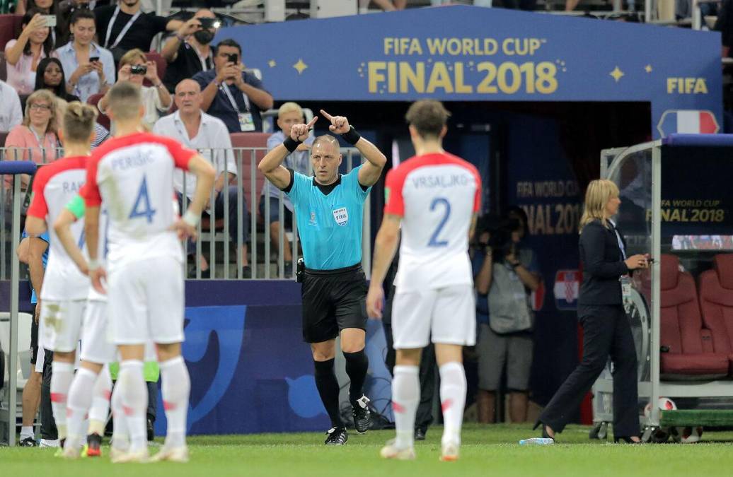 Néstor Pitana fue el árbitro de la última final en el Mundial de Rusia 2018 entre la campeona Francia y sub campeona Croacia. 