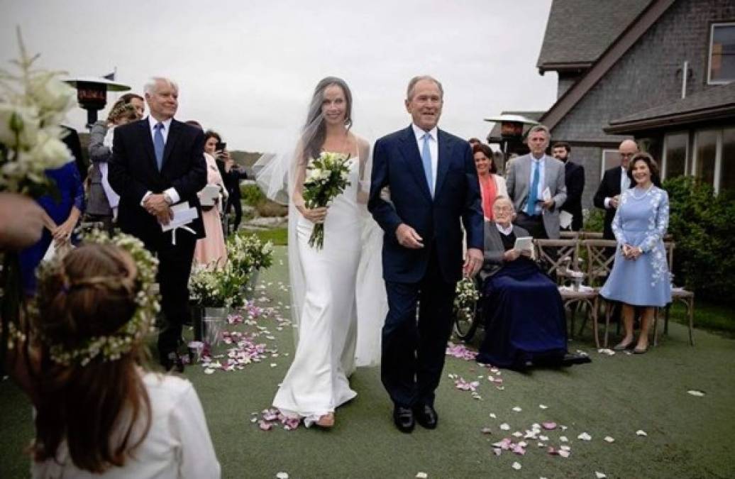 Barbara Bush, hija y nieta de los expresidentes estadounidenses, George W. y George H. Bush, se casó el fin de semana en una discreta boda en Maine, EEUU.