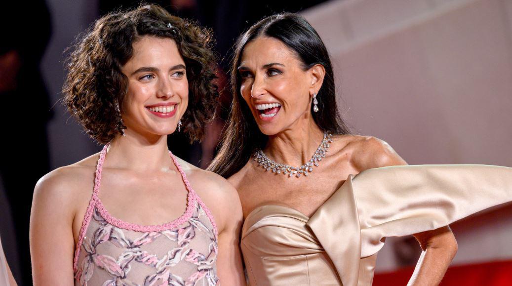 ACLAMADAS. Margaret Qualley y Demi Moore están nominadas por trabajo en “La sustancia”.