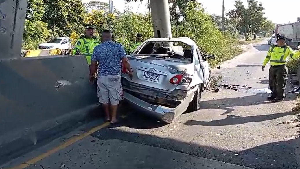 Sobre el bulevar del norte, a inmediaciones de la colonia Fesitranh, se ha formado considerable congestionamiento vial debido al accidente.