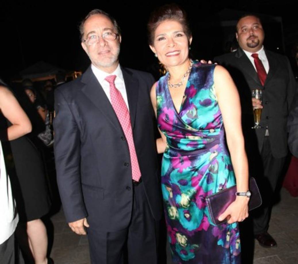 Jean Francois de Peyrecave e Hilda Hernández de Peyrecave.