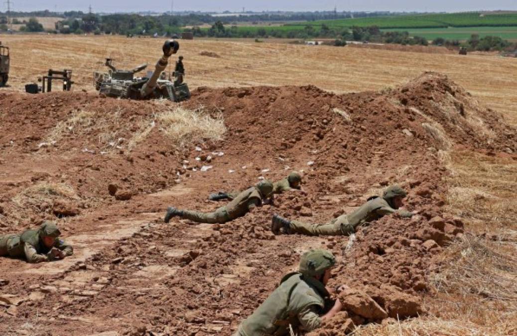 'Tenemos unidades terrestres que están preparadas y se encuentran en varias etapas de preparación de operaciones terrestres', declaró hoy Jonathan Conricus, portavoz militar.