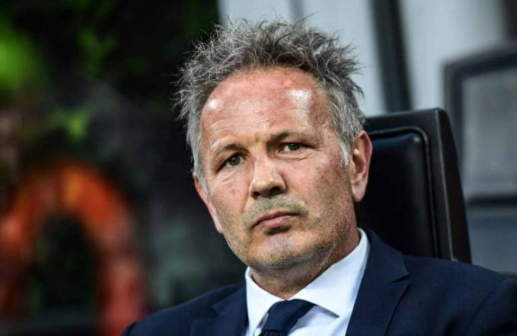 Sinisa Mihajlovic: Ha dirigido seis clubes en Italia, entre ellos Inter y Milán. Tiene contrato con Bolonia hasta junio de 2019, es otro de los que suena para llegar al banquillo de la Juve.